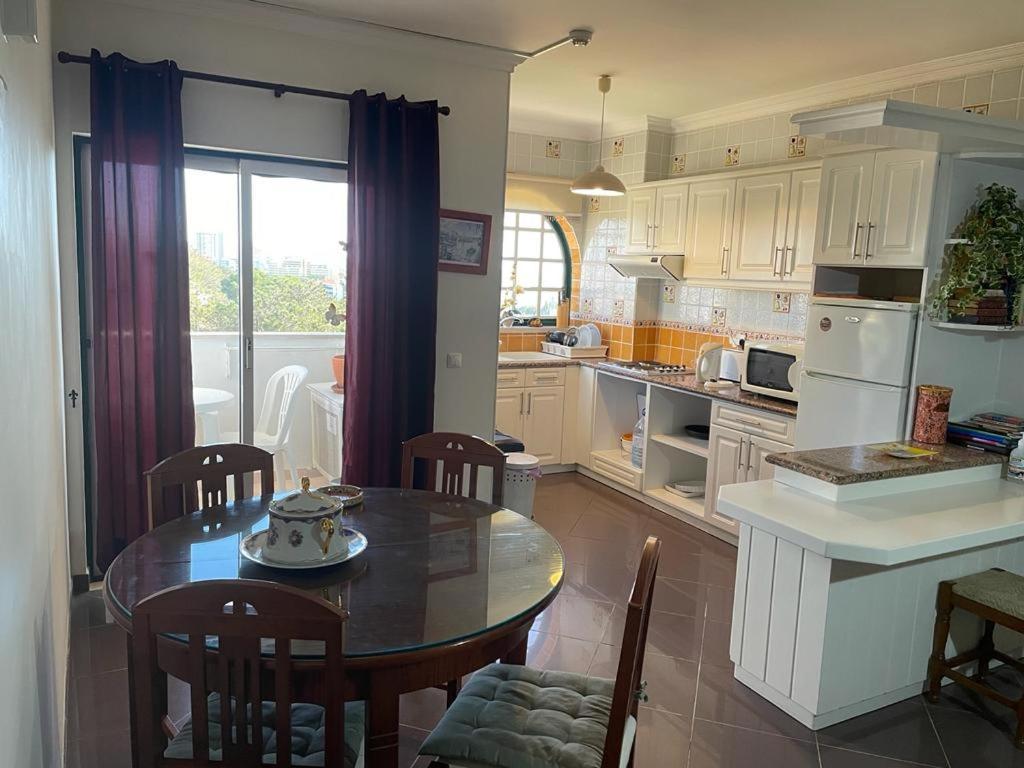 Vau Sea View, T2 Apartment, Close To Beach,Ideal For Families ปอร์ติเมา ภายนอก รูปภาพ