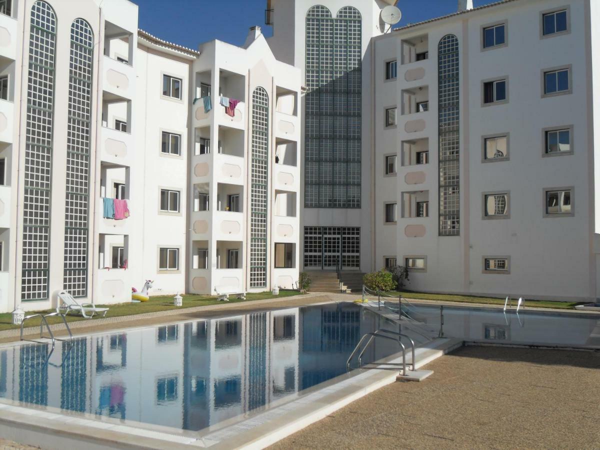 Vau Sea View, T2 Apartment, Close To Beach,Ideal For Families ปอร์ติเมา ภายนอก รูปภาพ